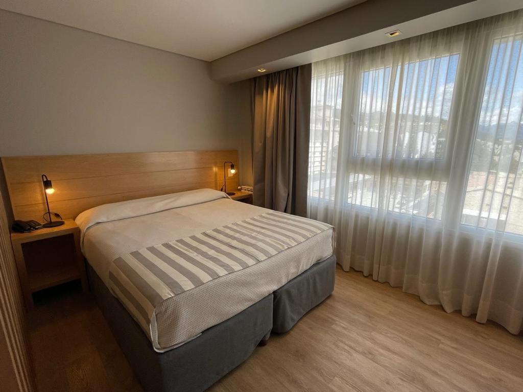 Hotel Ayres Del Nahuel San Carlos de Bariloche Kültér fotó